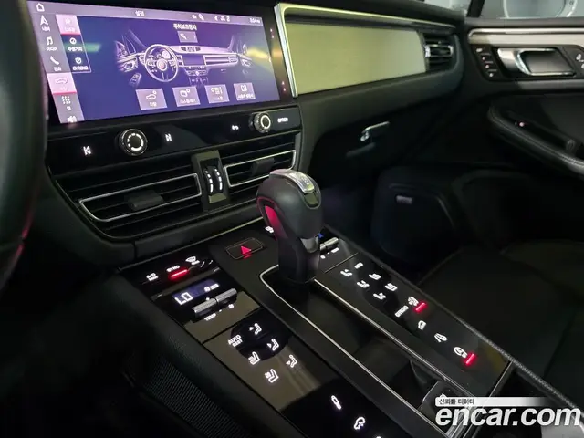 Porsche Macan 2023 2.9 автомат (гидро), миниатюра 9