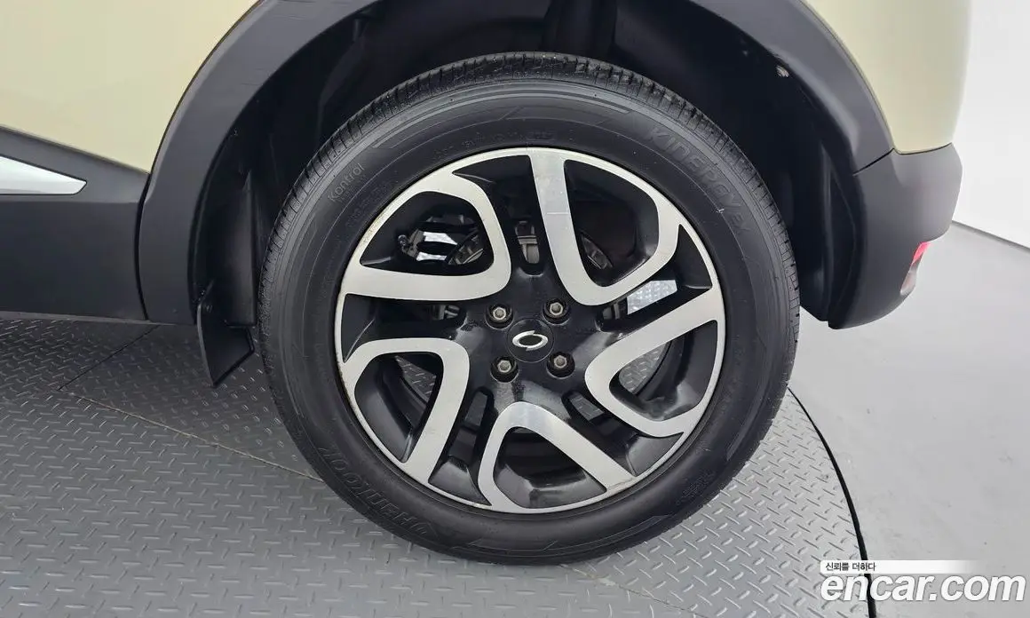 Renault (Samsung) QM3 2017 1.5 автомат (гидро), фото 7 Renault (Samsung) QM3 2017 1.5 автомат (гидро), фото 7