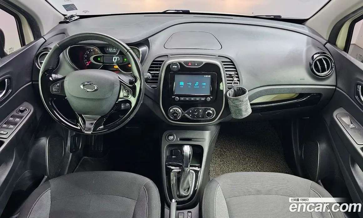 Renault (Samsung) QM3 2017 1.5 автомат (гидро), фото 10 Renault (Samsung) QM3 2017 1.5 автомат (гидро), фото 10