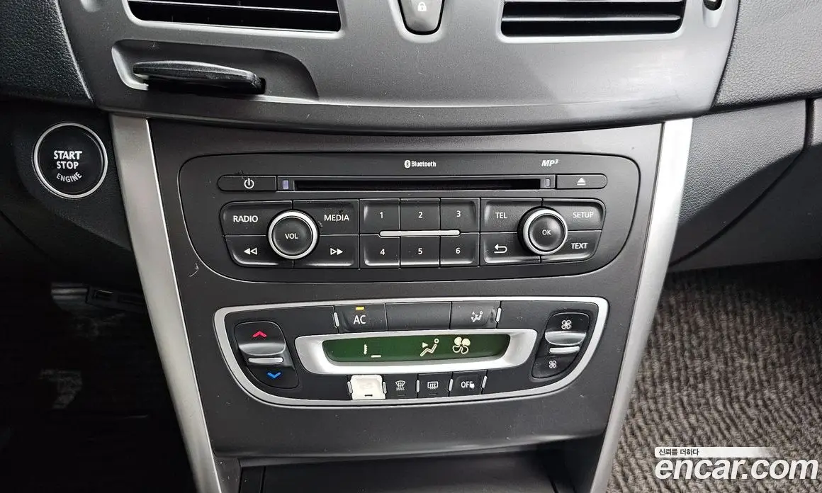 Renault (Samsung) SM5 2016 2.0 автомат (гидро), фото 30 Renault (Samsung) SM5 2016 2.0 автомат (гидро), фото 30