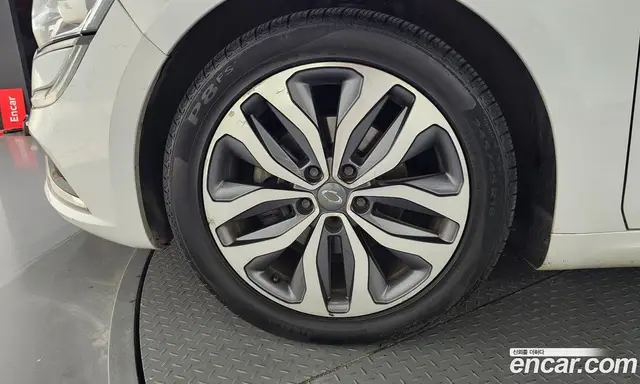 Renault (Samsung) SM6 2016 1.5 автомат (гидро), миниатюра 5 Renault (Samsung) SM6 2016 1.5 автомат (гидро), миниатюра 5