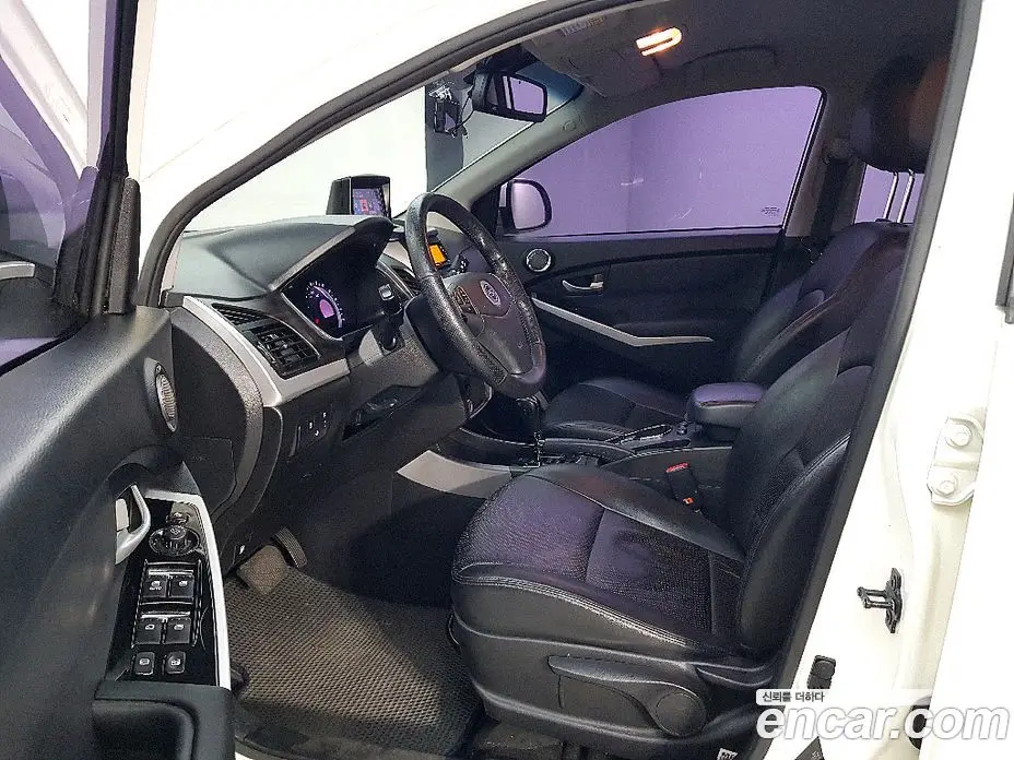SsangYong Korando 2015 2.0 автомат (гидро), фото 8