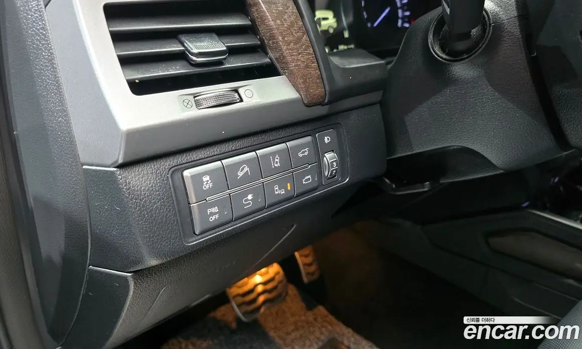 SsangYong Rexton 2018 2.2 автомат (гидро), фото 18 SsangYong Rexton 2018 2.2 автомат (гидро), фото 18