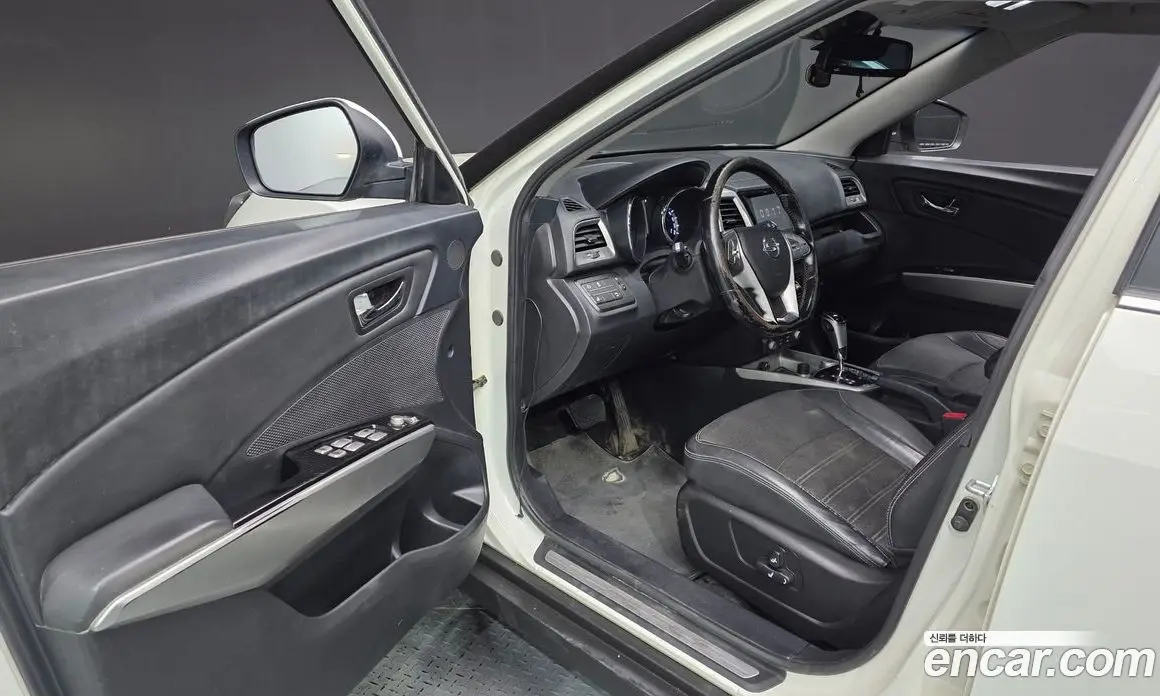 SsangYong TIBOLI 2015 1.6 автомат (гидро), фото 10 SsangYong TIBOLI 2015 1.6 автомат (гидро), фото 10
