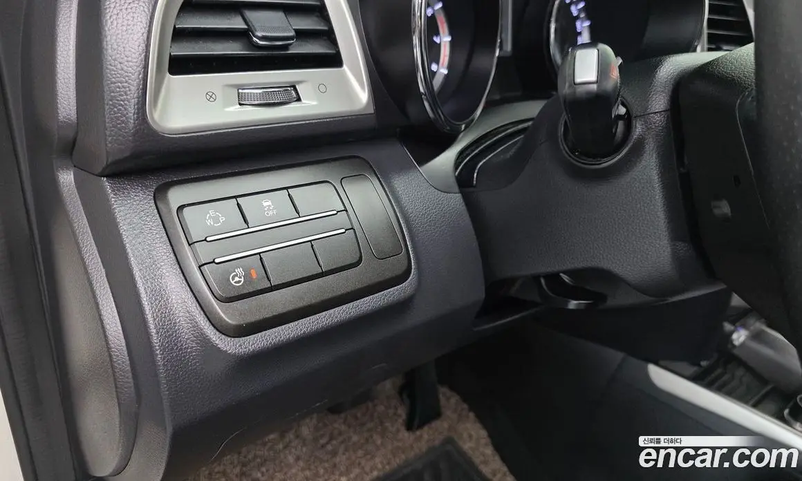 SsangYong TIBOLI 2016 1.6 автомат (гидро), фото 18 SsangYong TIBOLI 2016 1.6 автомат (гидро), фото 18