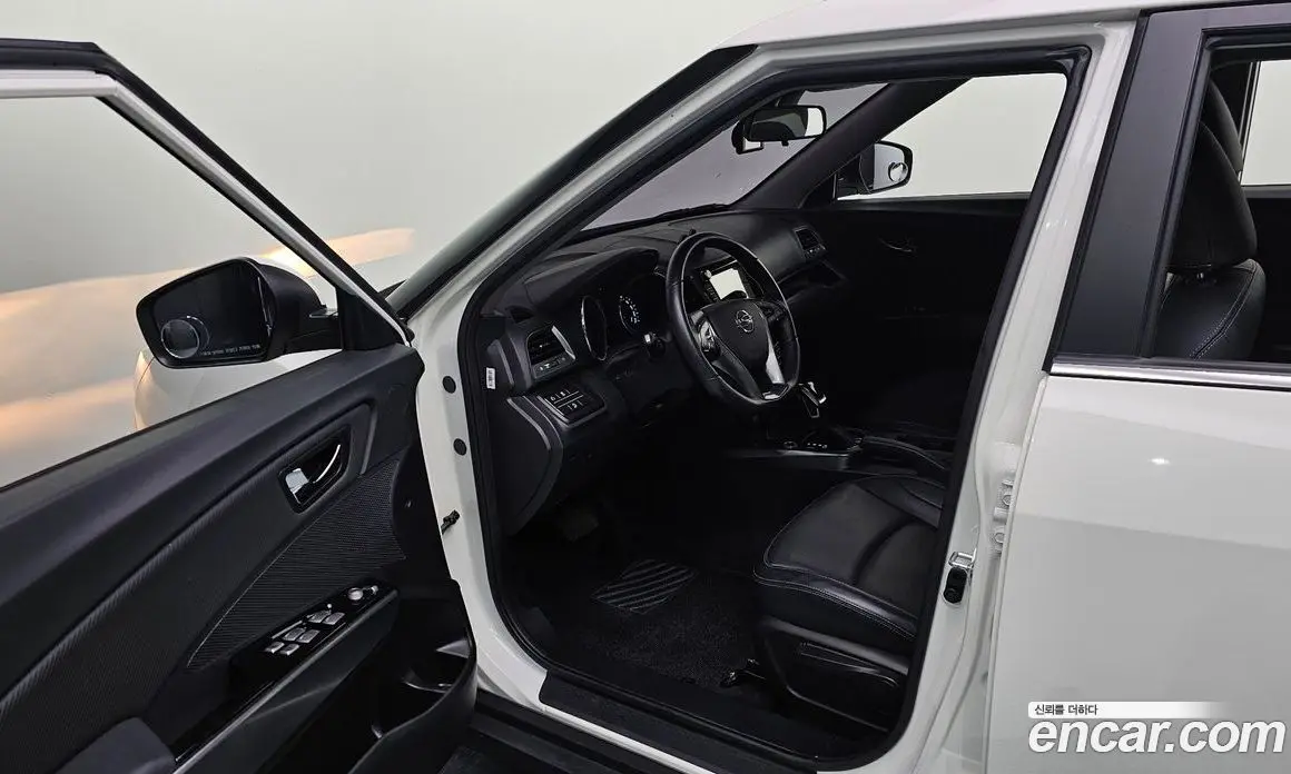 SsangYong TIBOLI 2019 1.6 автомат (гидро), фото 10