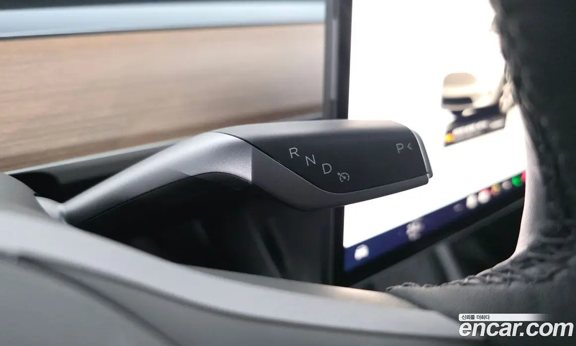Tesla Model Y 2022 0.2 автомат (гидро), фото 12