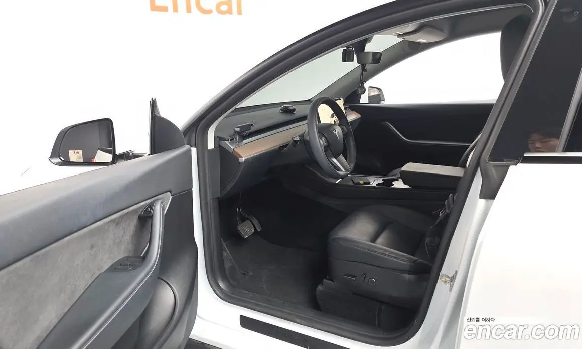 Tesla Model Y 2022 0.2 автомат (гидро), фото 13