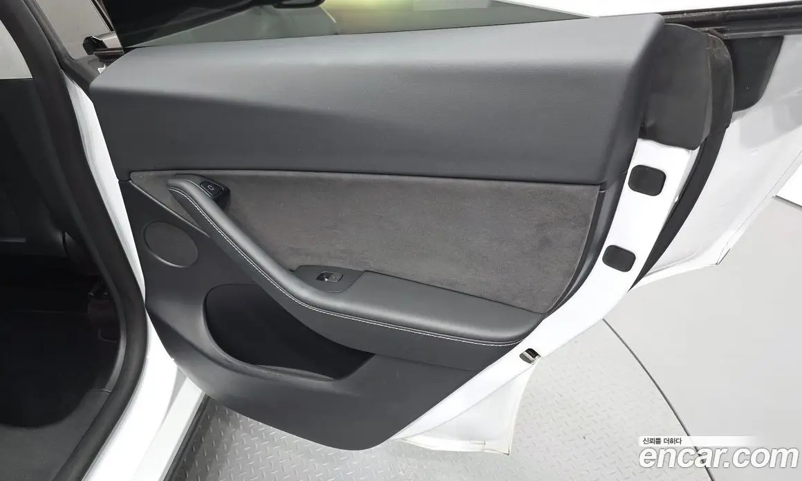 Tesla Model Y 2022 0.2 автомат (гидро), фото 15