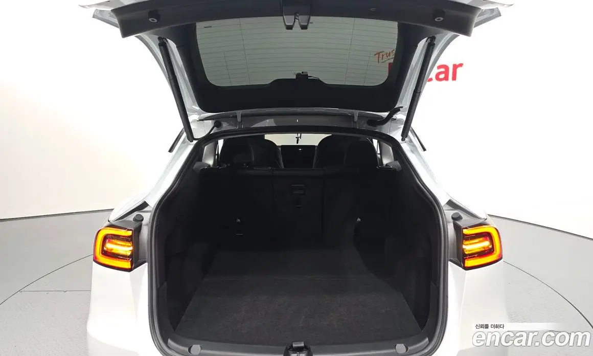 Tesla Model Y 2022 0.2 автомат (гидро), фото 26