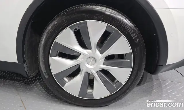 Tesla Model Y 2022 0.2 автомат (гидро), миниатюра 7