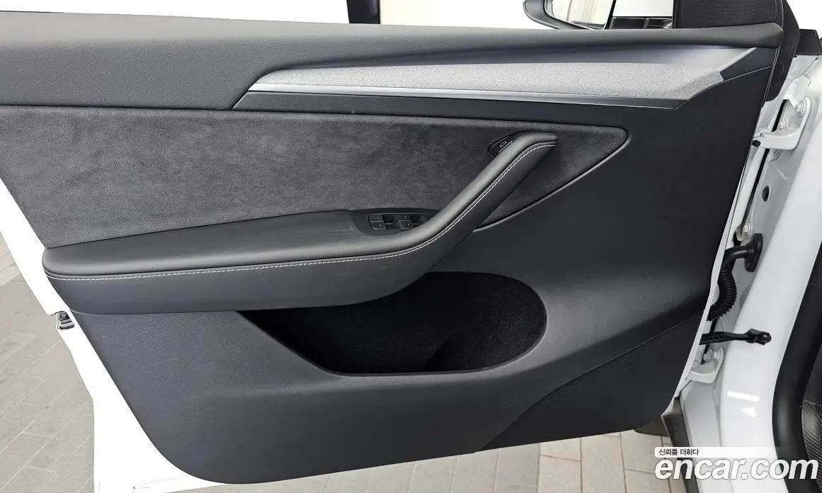 Tesla Model Y 2024 0.2 автомат (гидро), фото 14 Tesla Model Y 2024 0.2 автомат (гидро), фото 14