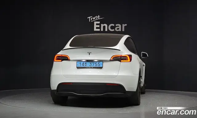 Tesla Model Y 2024 0.2 автомат (гидро), миниатюра 4 Tesla Model Y 2024 0.2 автомат (гидро), миниатюра 4