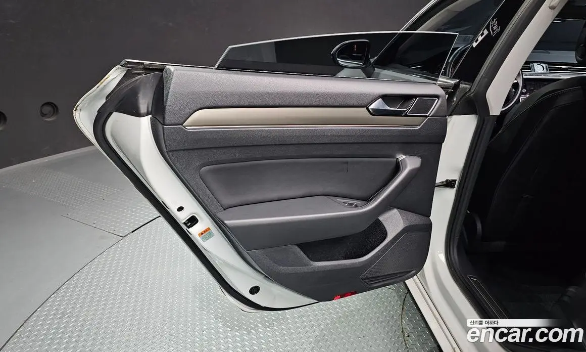 Volkswagen Arteon 2019 2.0 автомат (гидро), фото 15 Volkswagen Arteon 2019 2.0 автомат (гидро), фото 15