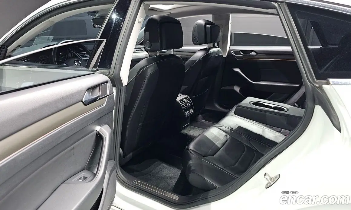 Volkswagen Arteon 2019 2.0 автомат (гидро), фото 17 Volkswagen Arteon 2019 2.0 автомат (гидро), фото 17