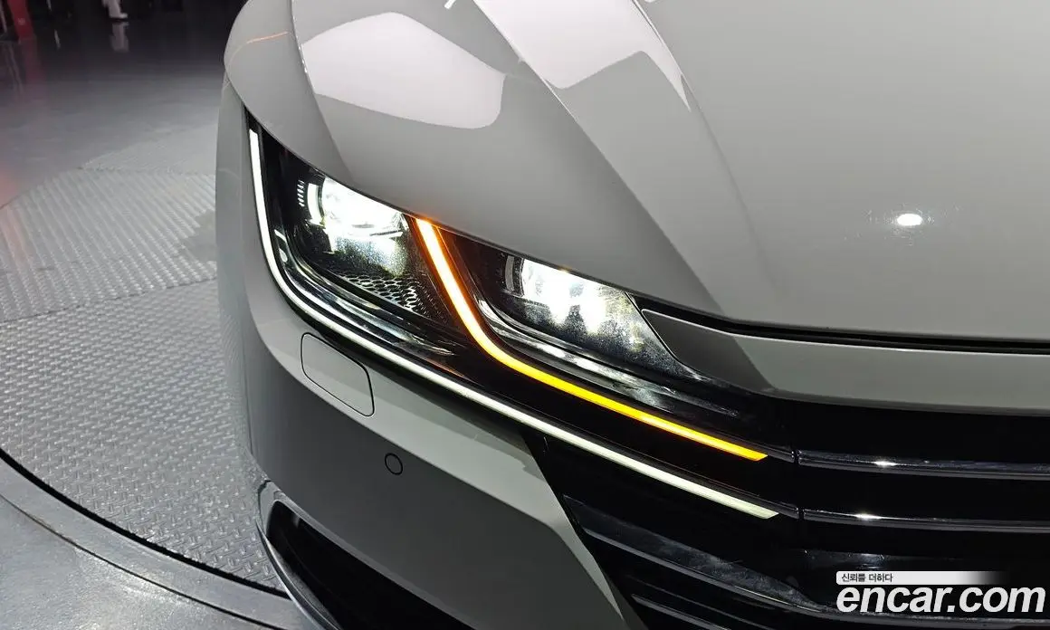 Volkswagen Arteon 2019 2.0 автомат (гидро), фото 8 Volkswagen Arteon 2019 2.0 автомат (гидро), фото 8