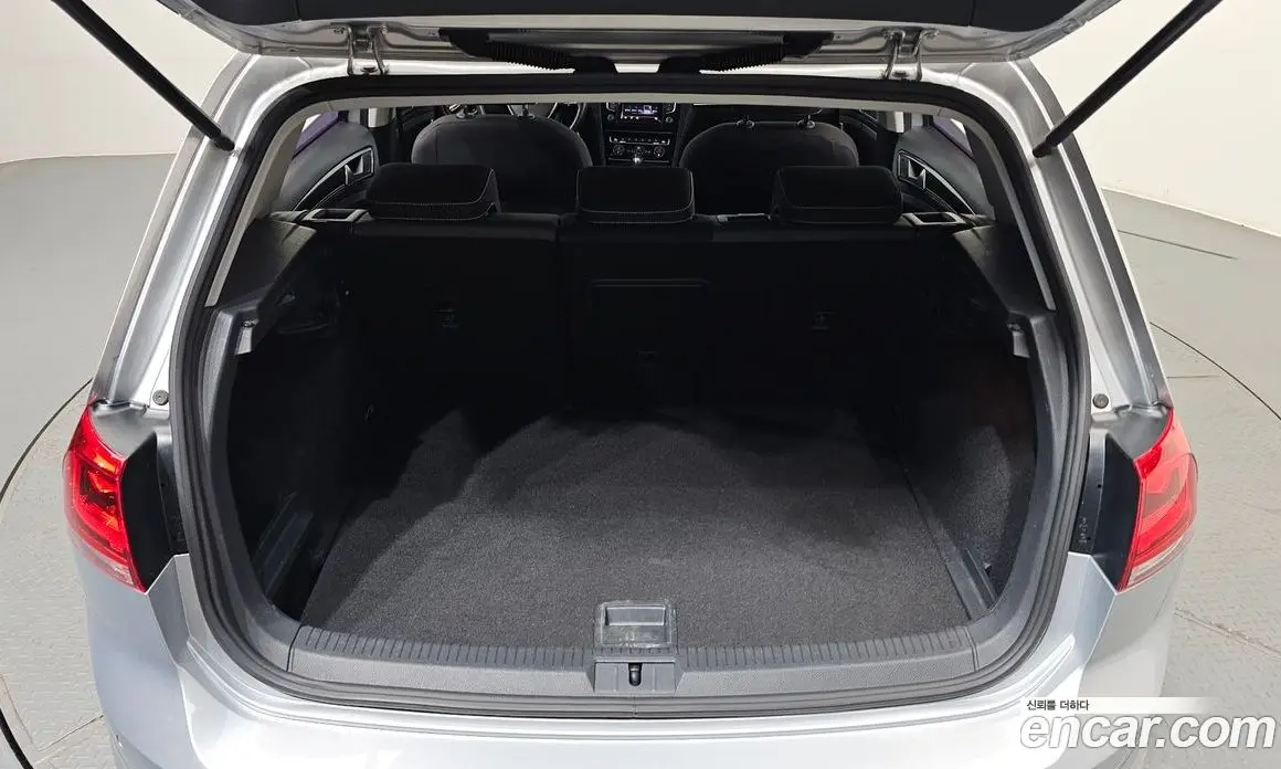 Volkswagen Golf 2014 1.4 автомат (гидро), фото 20 Volkswagen Golf 2014 1.4 автомат (гидро), фото 20