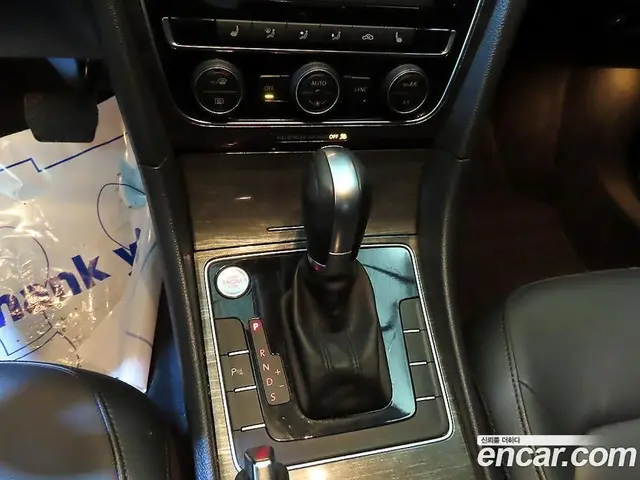 Volkswagen Passat 2018 2.0 автомат (гидро), миниатюра 12