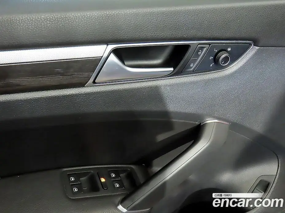 Volkswagen Passat 2018 2.0 автомат (гидро), фото 17 Volkswagen Passat 2018 2.0 автомат (гидро), фото 17
