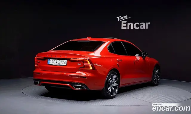 Volvo S60 2022 2.0 автомат (гидро), миниатюра 2 Volvo S60 2022 2.0 автомат (гидро), миниатюра 2