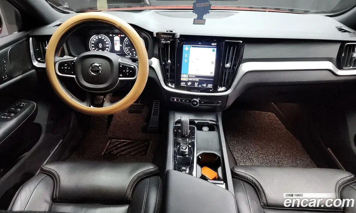 Volvo S60 2022 2.0 автомат (гидро), фото 7 Volvo S60 2022 2.0 автомат (гидро), фото 7