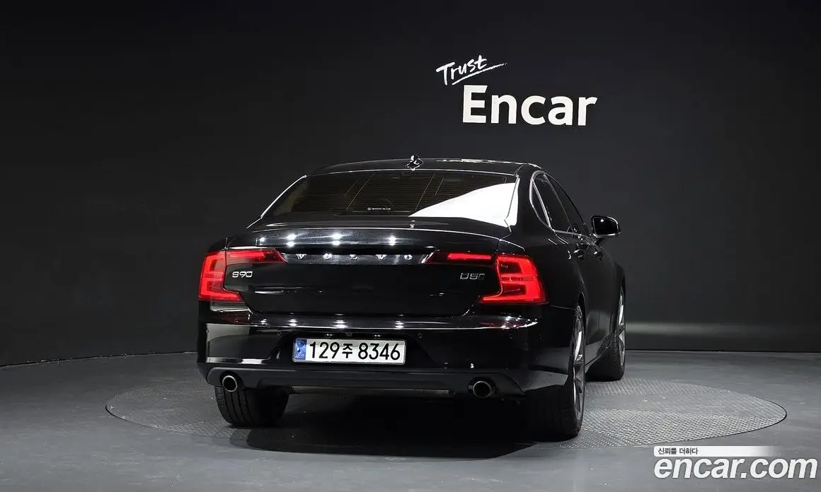 Volvo S90 2017 2.0 автомат (гидро), фото 4 Volvo S90 2017 2.0 автомат (гидро), фото 4