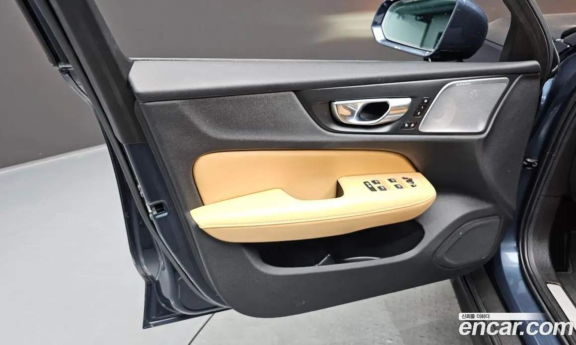 Volvo V60 2021 2.0 автомат (гидро), фото 14 Volvo V60 2021 2.0 автомат (гидро), фото 14