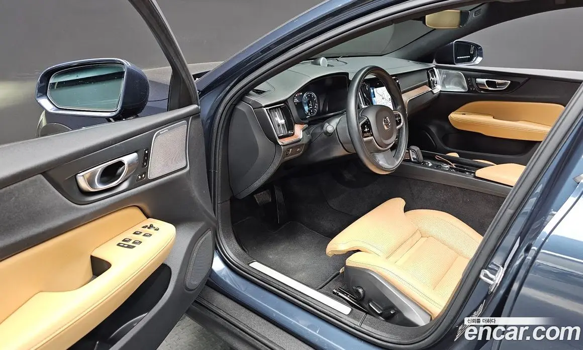 Volvo V60 2021 2.0 автомат (гидро), фото 17 Volvo V60 2021 2.0 автомат (гидро), фото 17