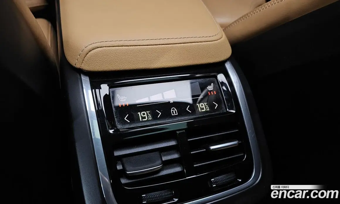 Volvo V60 2021 2.0 автомат (гидро), фото 25 Volvo V60 2021 2.0 автомат (гидро), фото 25