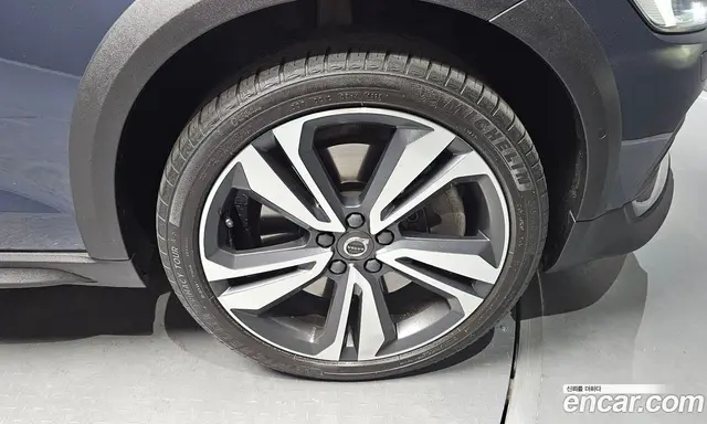 Volvo V60 2021 2.0 автомат (гидро), миниатюра 7 Volvo V60 2021 2.0 автомат (гидро), миниатюра 7