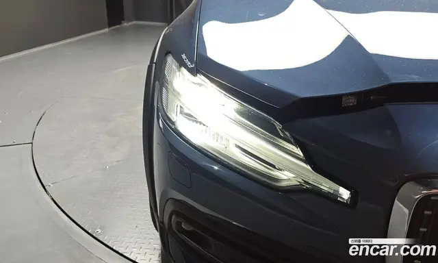 Volvo V60 2021 2.0 автомат (гидро), миниатюра 8 Volvo V60 2021 2.0 автомат (гидро), миниатюра 8