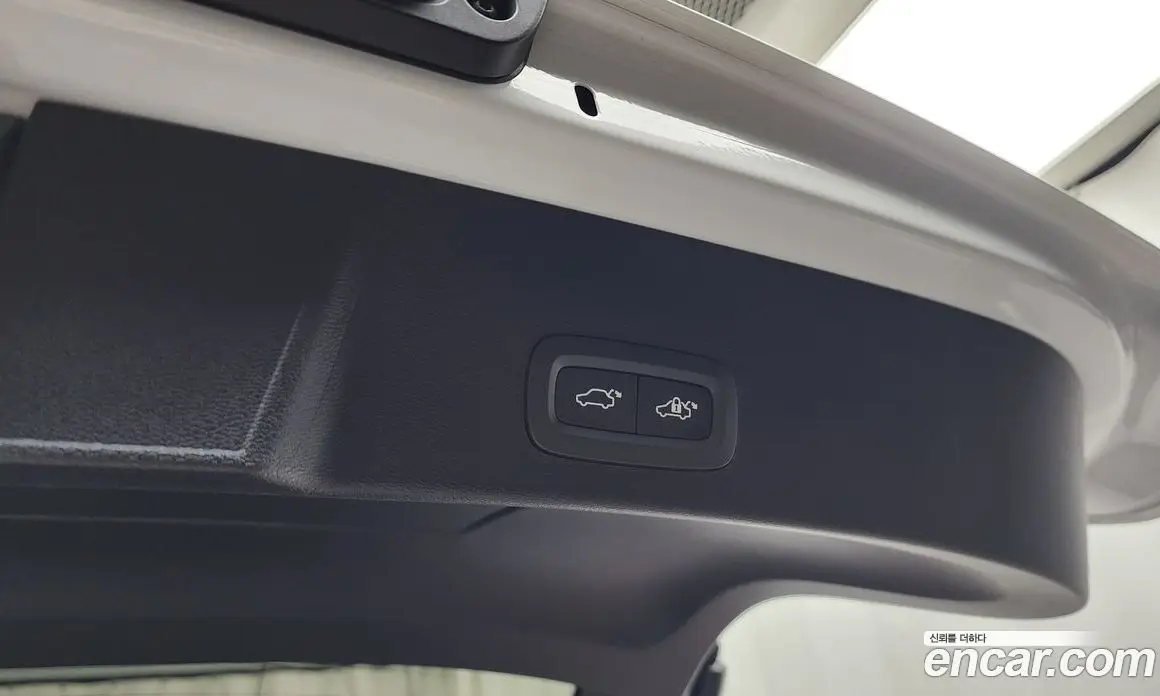 Volvo XC40 2024 2.0 автомат (гидро), фото 27 Volvo XC40 2024 2.0 автомат (гидро), фото 27