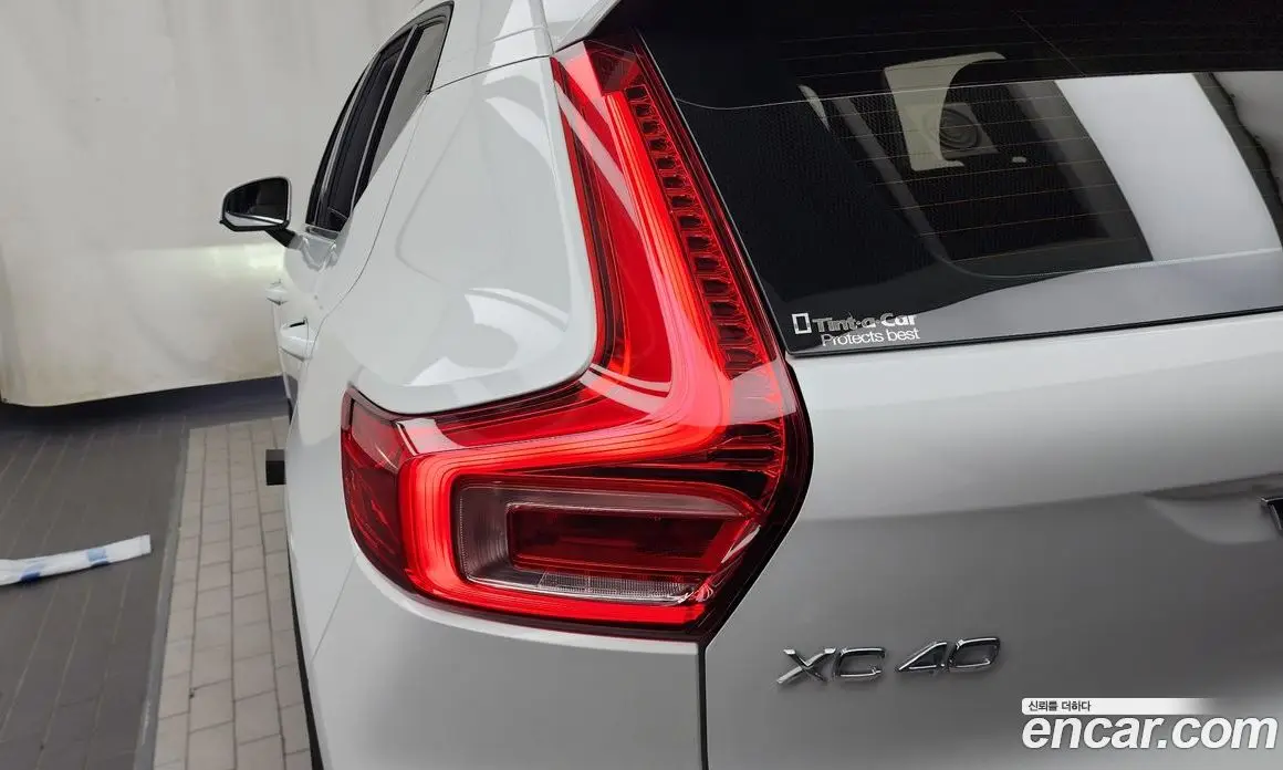 Volvo XC40 2024 2.0 автомат (гидро), фото 9 Volvo XC40 2024 2.0 автомат (гидро), фото 9