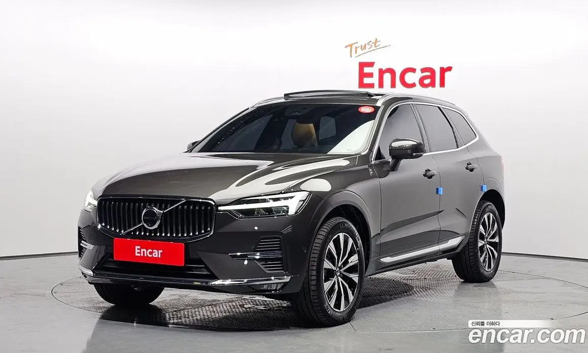 Volvo XC60 2023 2.0 автомат (гидро), фото 1 Volvo XC60 2023 2.0 автомат (гидро), фото 1