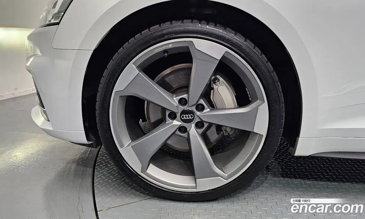 Audi A5 2019 2.0 автомат (гидро), фото 5 Audi A5 2019 2.0 автомат (гидро), фото 5