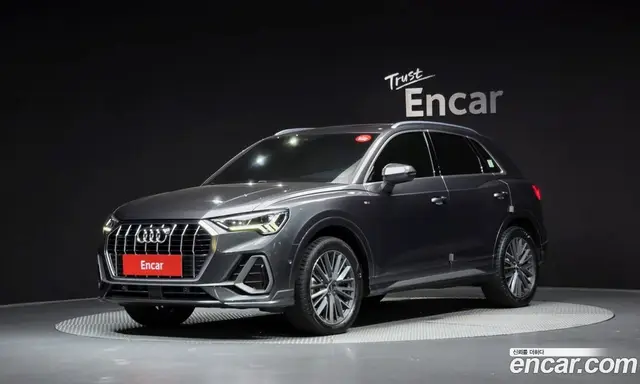 Audi Q3 2022 2.0 автомат (гидро), миниатюра 1 Audi Q3 2022 2.0 автомат (гидро), миниатюра 1