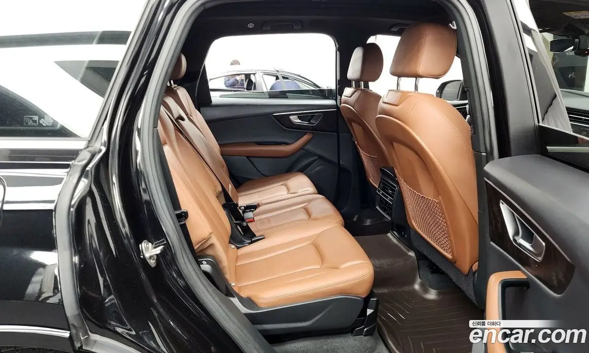 Audi Q7 2022 3.0 автомат (гидро), фото 12