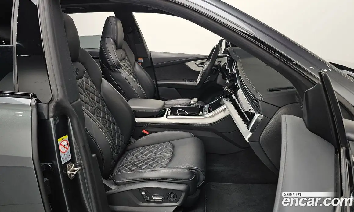 Audi Q8 2021 3.0 автомат (гидро), фото 16 Audi Q8 2021 3.0 автомат (гидро), фото 16