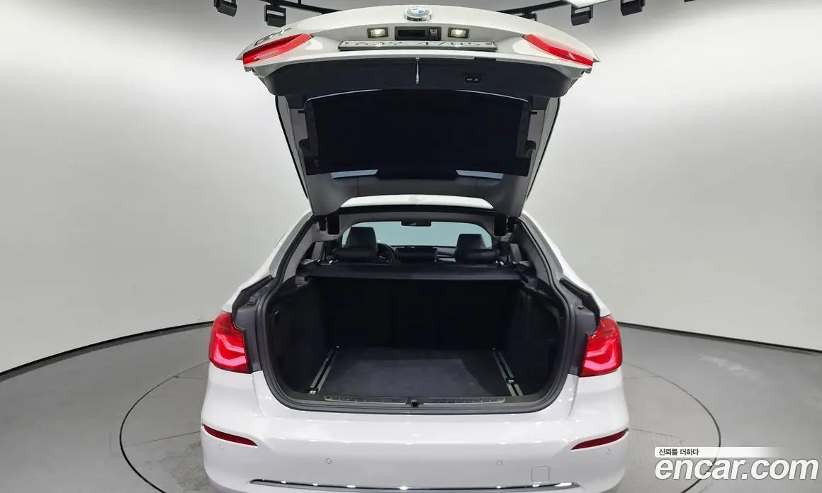 BMW 3 серия 2018 2.0 автомат (гидро), фото 20