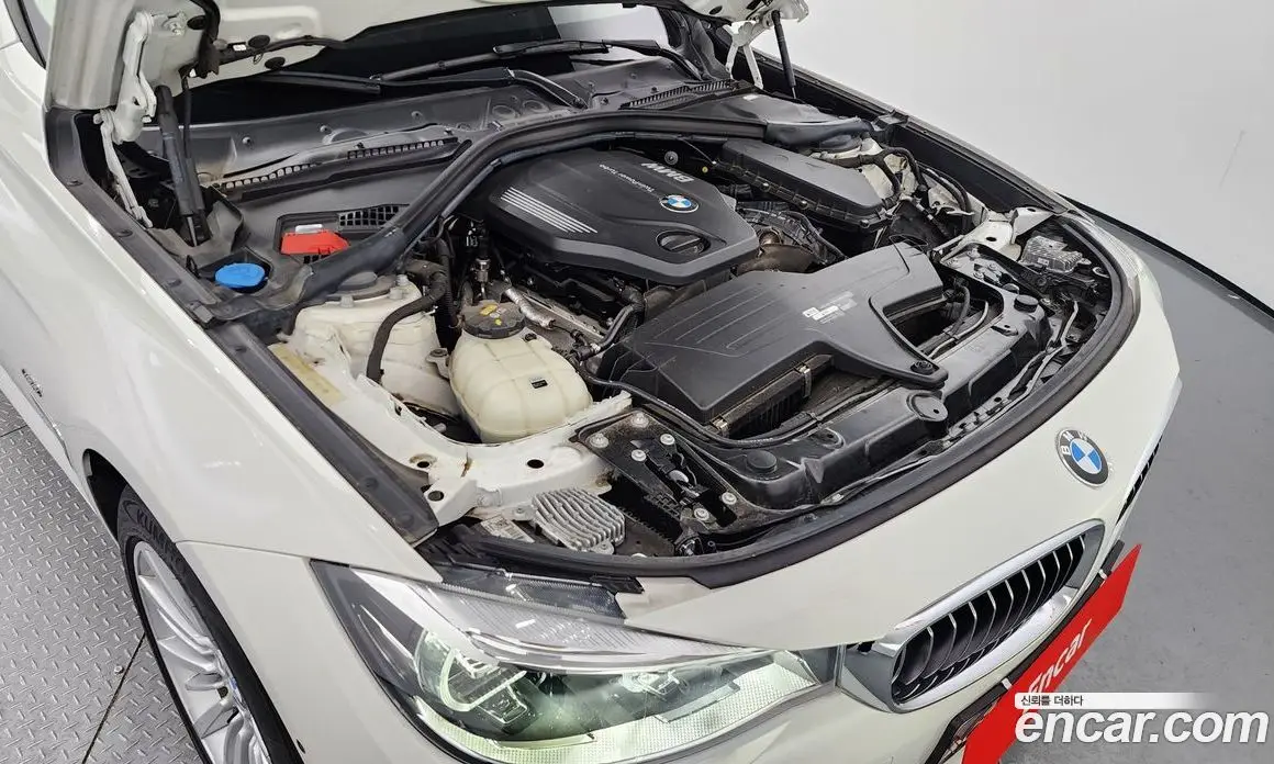BMW 3 серия 2018 2.0 автомат (гидро), фото 6