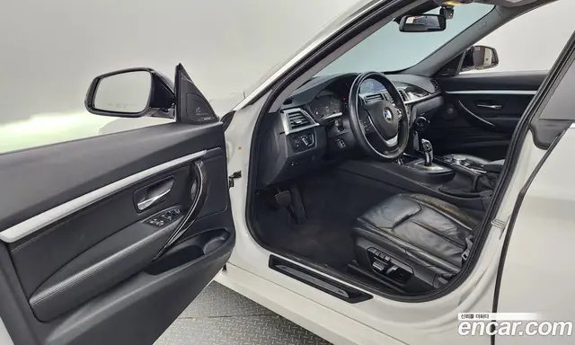 BMW 3 серия 2018 2.0 автомат (гидро), миниатюра 10