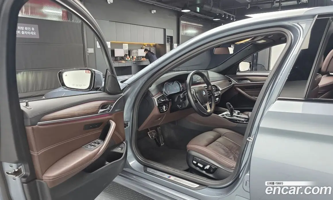 BMW 5 серия 2017 2.0 автомат (гидро), фото 12 BMW 5 серия 2017 2.0 автомат (гидро), фото 12