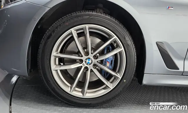 BMW 5 серия 2017 2.0 автомат (гидро), миниатюра 4 BMW 5 серия 2017 2.0 автомат (гидро), миниатюра 4