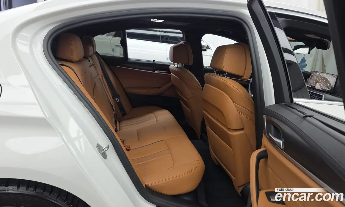 BMW 5 серия 2023 2.0 автомат (гидро), фото 17