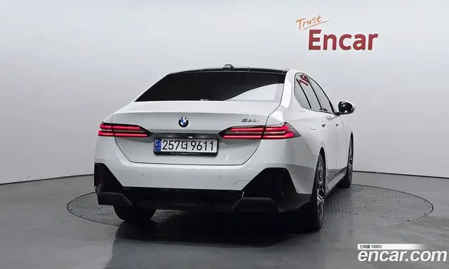 BMW 5 серия 2023 2.0 автомат (гидро), миниатюра 4