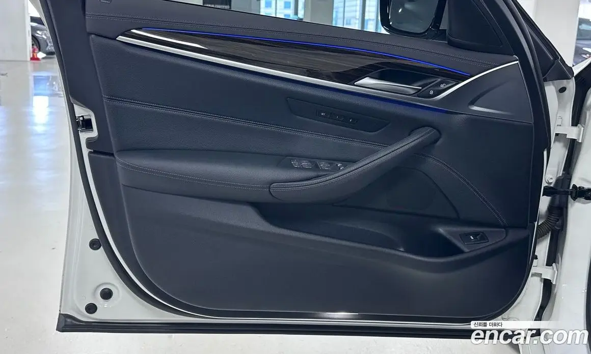 BMW 5 серия 2023 2.0 автомат (гидро), фото 13 BMW 5 серия 2023 2.0 автомат (гидро), фото 13