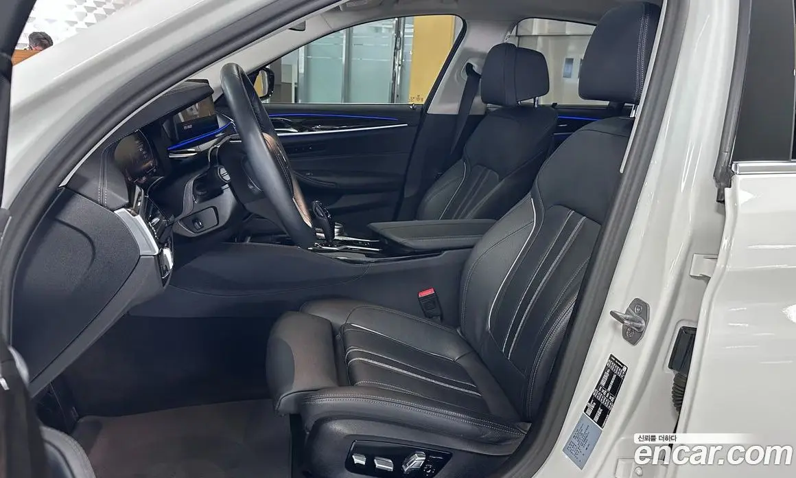 BMW 5 серия 2023 2.0 автомат (гидро), фото 10 BMW 5 серия 2023 2.0 автомат (гидро), фото 10
