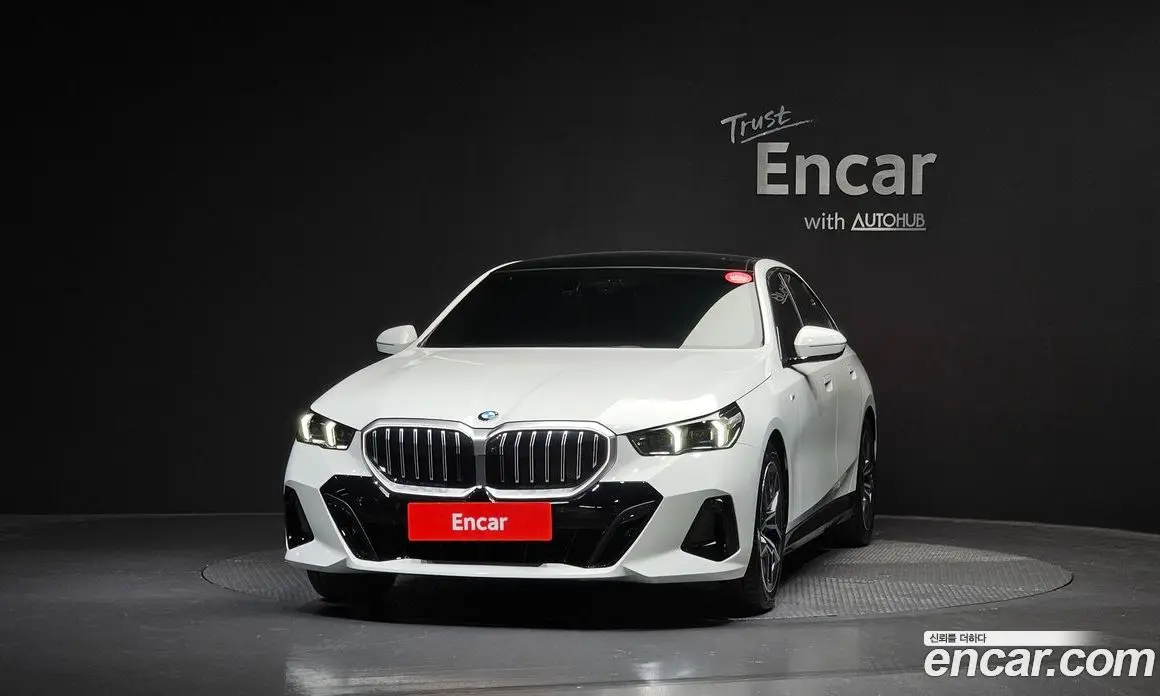 BMW 5 серия 2025 2.0 автомат (гидро), фото 3