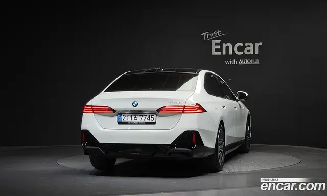 BMW 5 серия 2025 2.0 автомат (гидро), миниатюра 4