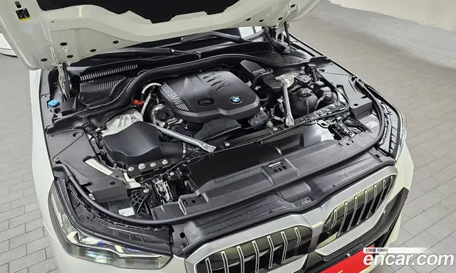 BMW 5 серия 2025 2.0 автомат (гидро), миниатюра 6